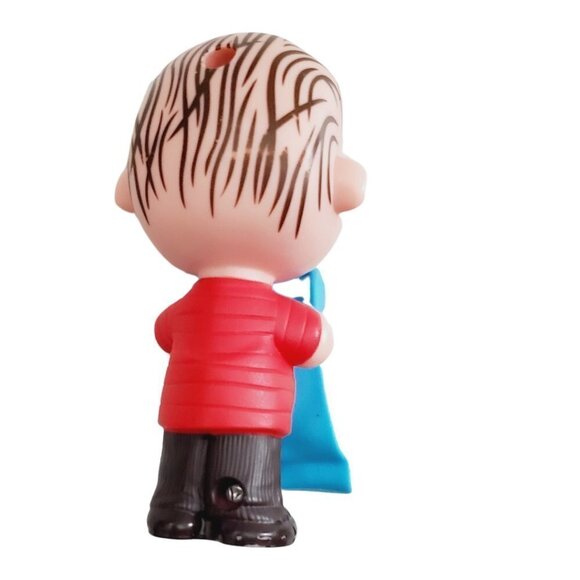 Peanuts Movie Linus w/ Spinning Blanket 4" GUC - Picture 3 of 5